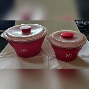 Pampered Chef Red Collapsible Bowl Set